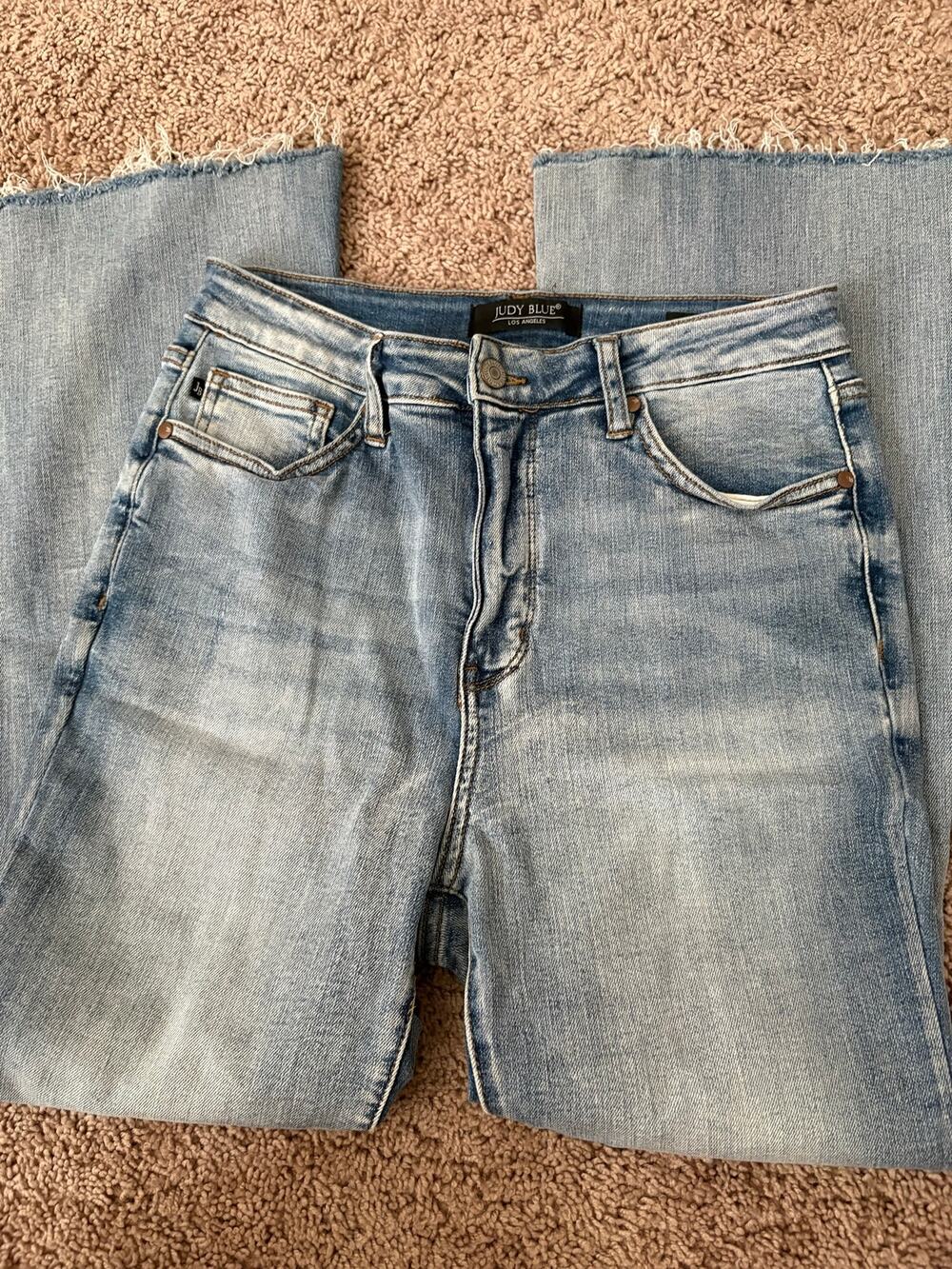 JUDY BLUE Flare Jeans Size 9/29